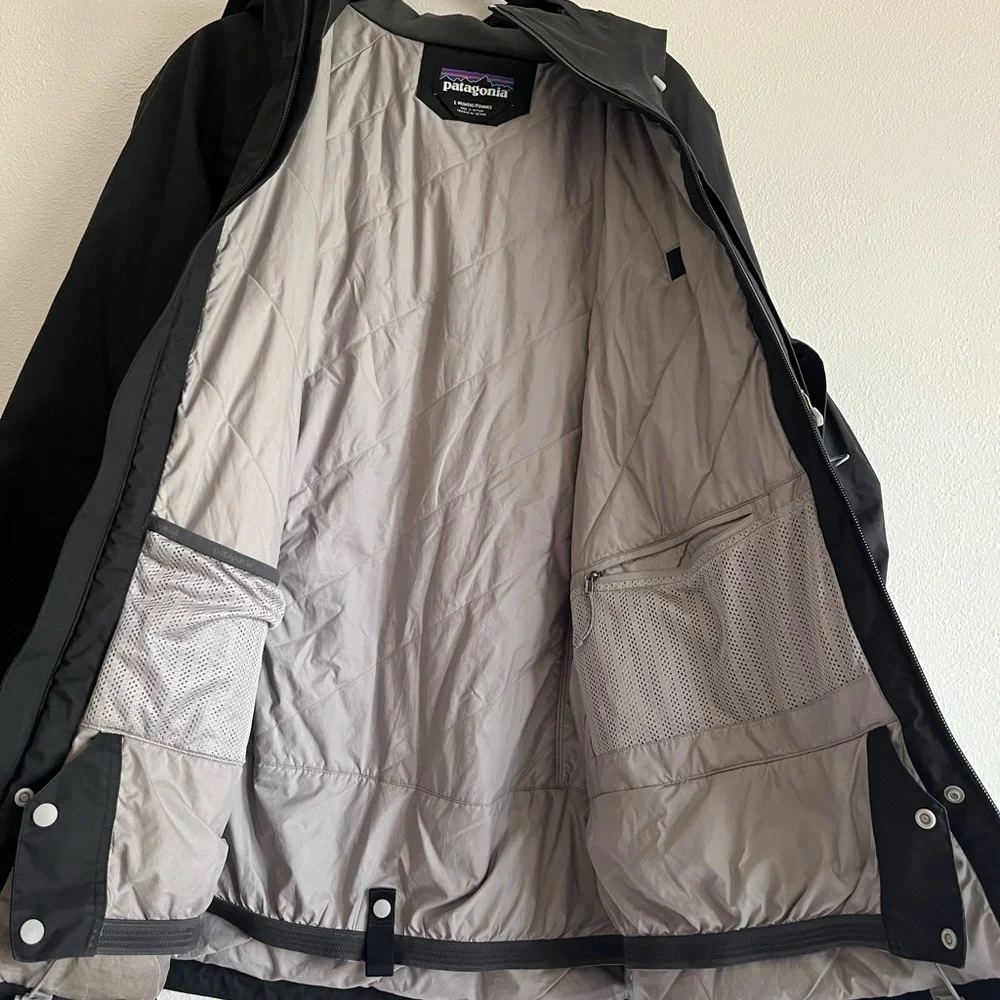 Patagonia Women’s Insulated Ski Jacket - Picture 9 of 15